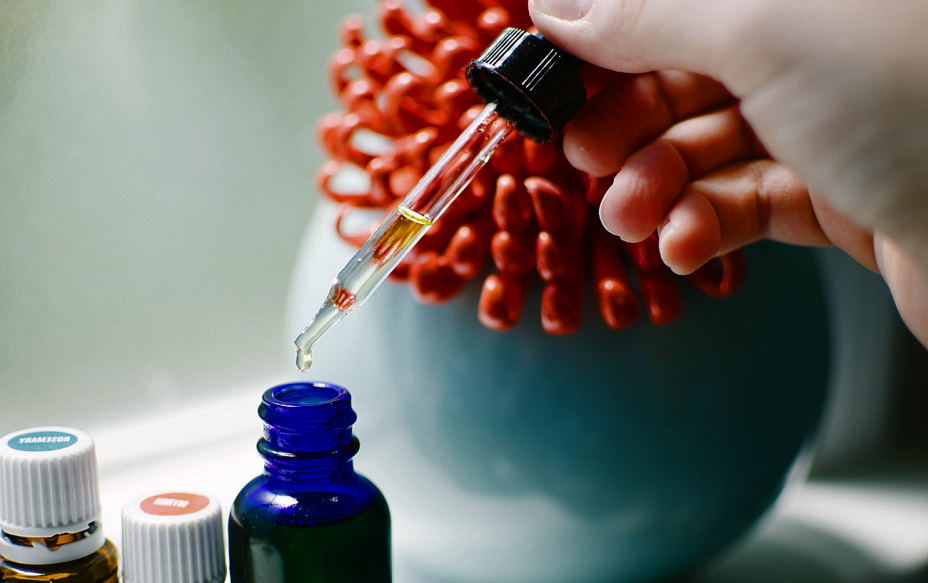 DIY nail growth serums